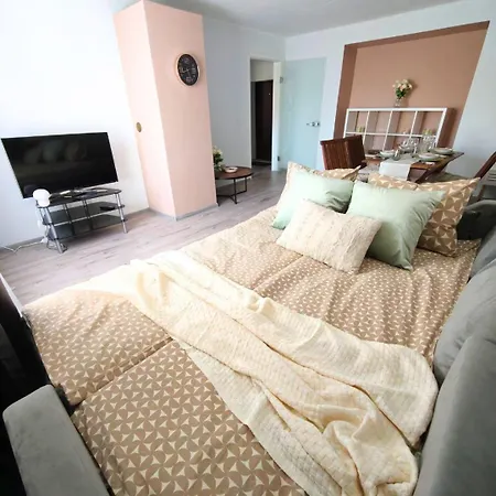 Family Apartment, Free Private Parking Apartment